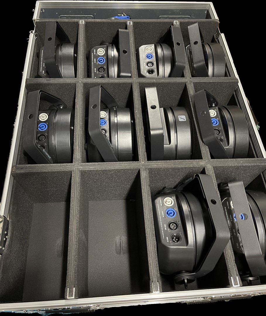 24 Stück Cameo ROOT PAR 6 inkl. IR-Fernbedienung mit Case