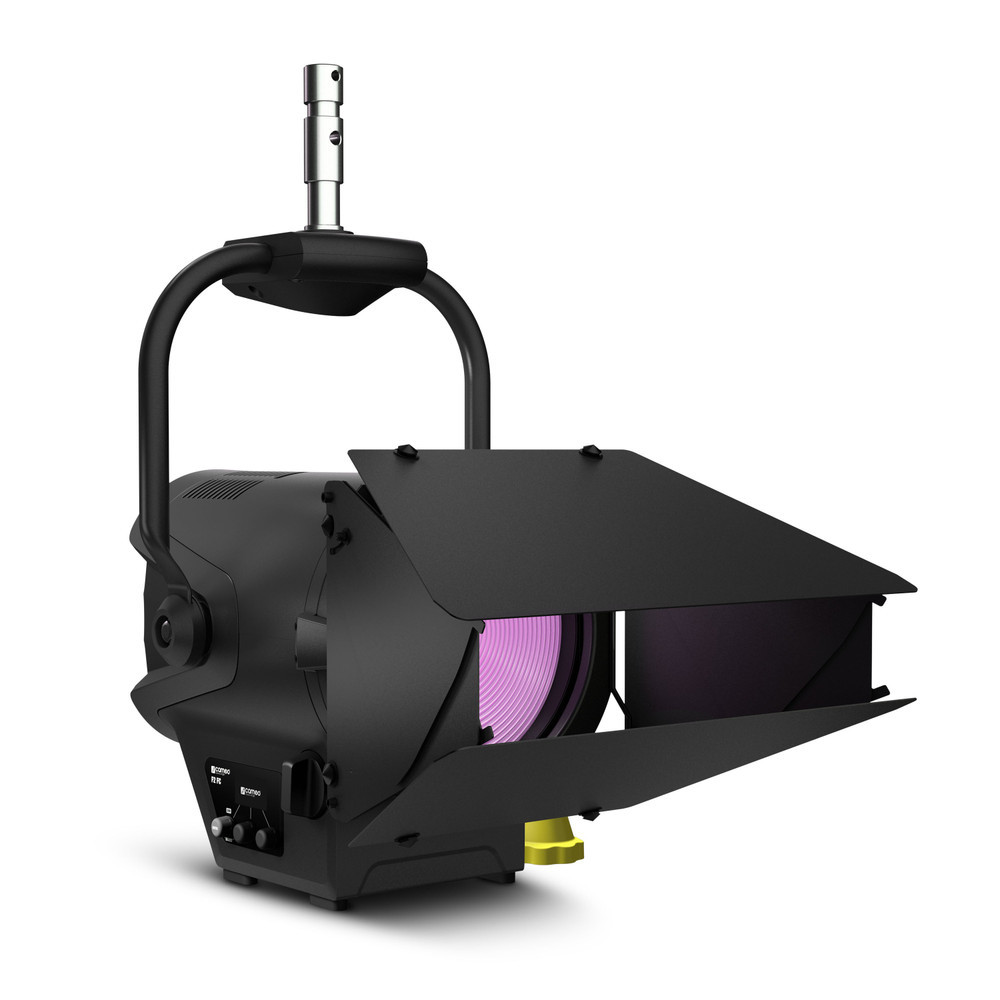 Cameo F2 FC PO Stangenbedienbares Fresnel-Spotlight mit RGBW-LED