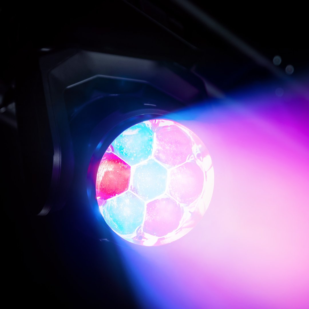 Cameo EVOS W3  Kompakter LED-Wash-Moving Head