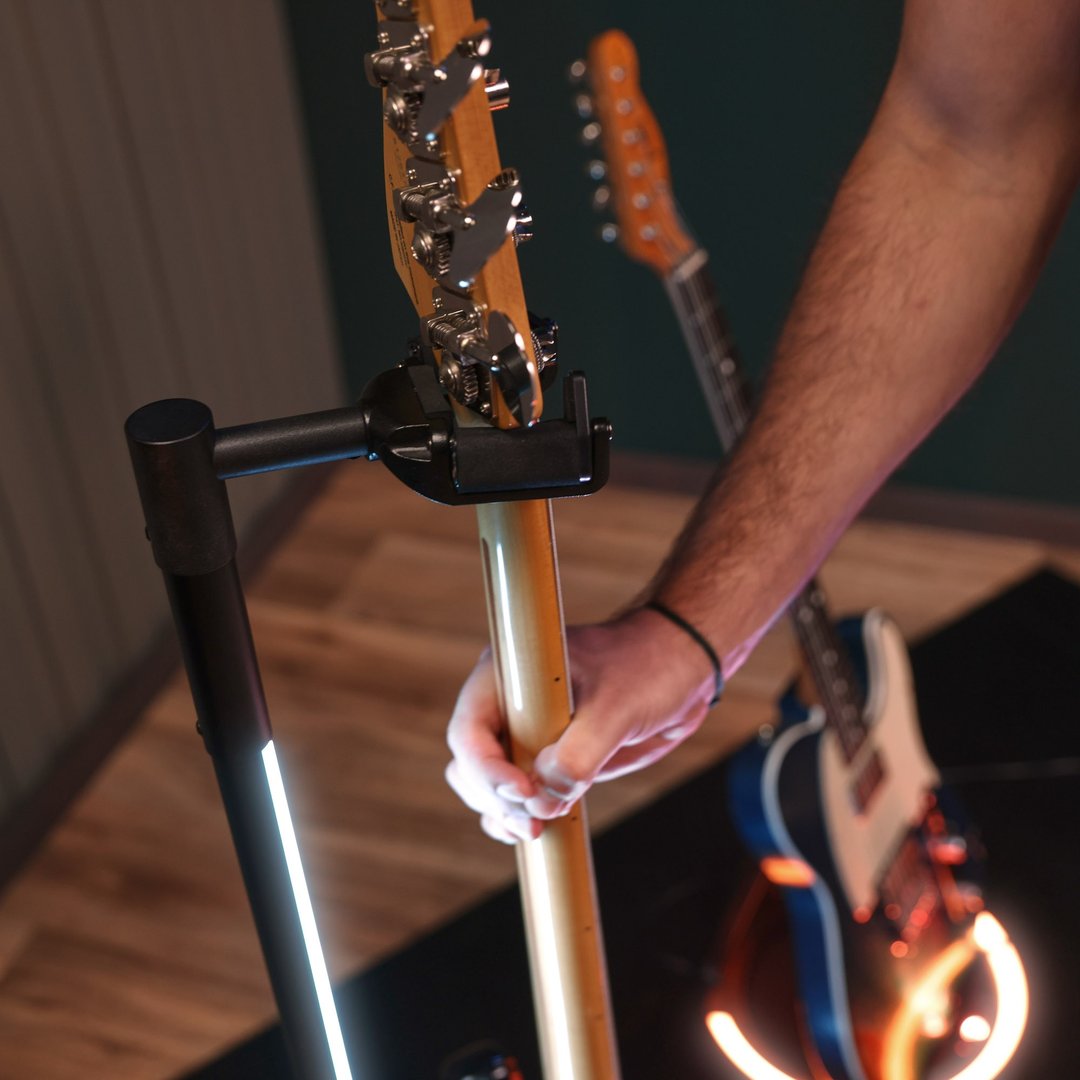 Gravity GS LS 01 NH B Guitar GLOW STAND®, Neckhug