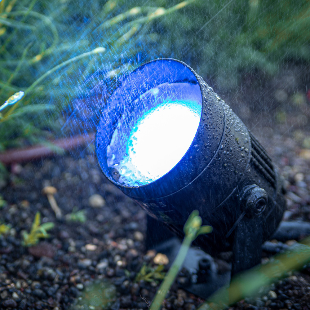 Cameo Q-SPOT 40i Kompakter Outdoor-Spot mit 40W RGBA-LED