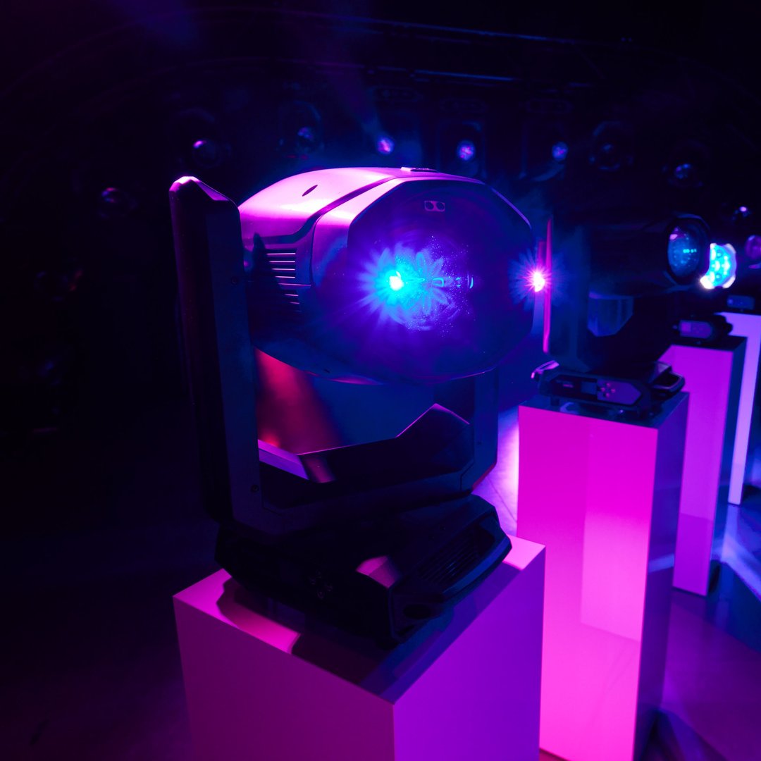 Cameo AZOR SP2 Kompakter Spot Profile Moving Head