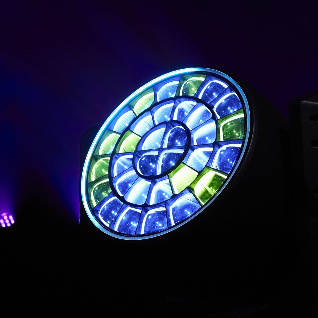 Cameo OTOS W12 IP65 Wash Moving Head
