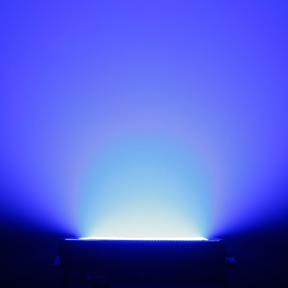 Cameo THUNDER WASH 600 RGB 3 in 1 Strobe, Blinder und Wash Light